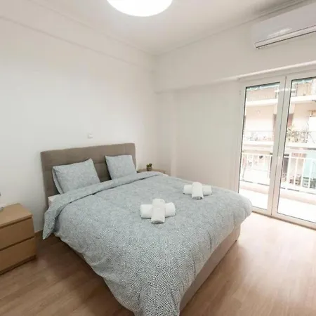 Spacious Flat 10Min From Subway Stations Ateny Zewnętrze zdjęcie