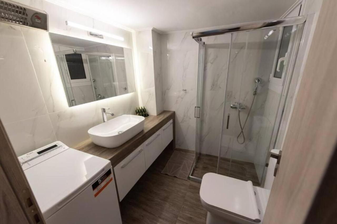 Spacious Flat 10min From Subway Stations Athens