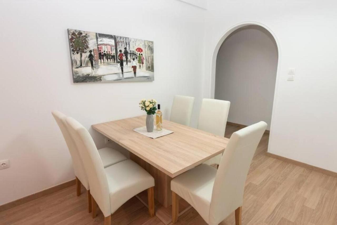 Spacious Flat 10min From Subway Stations