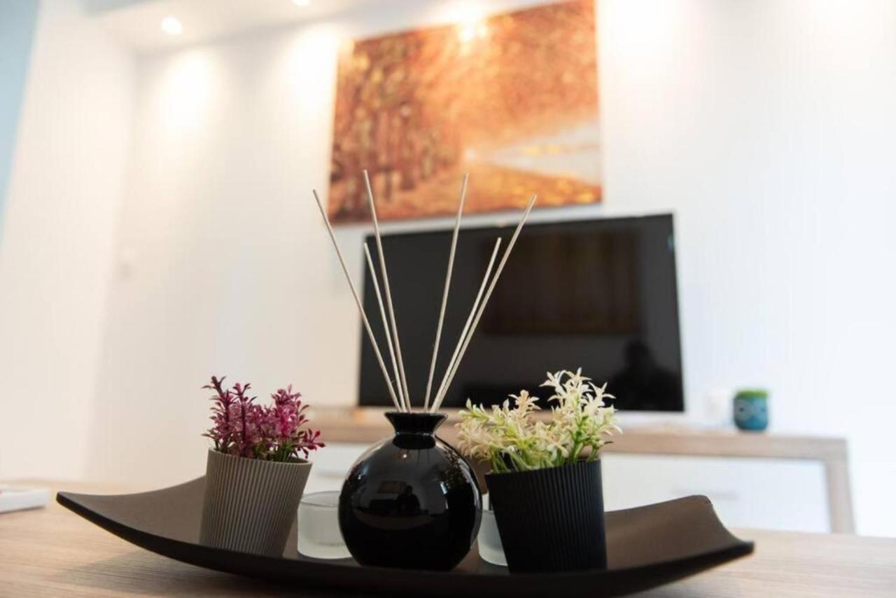 Spacious Flat 10min From Subway Stations Apartment Athens