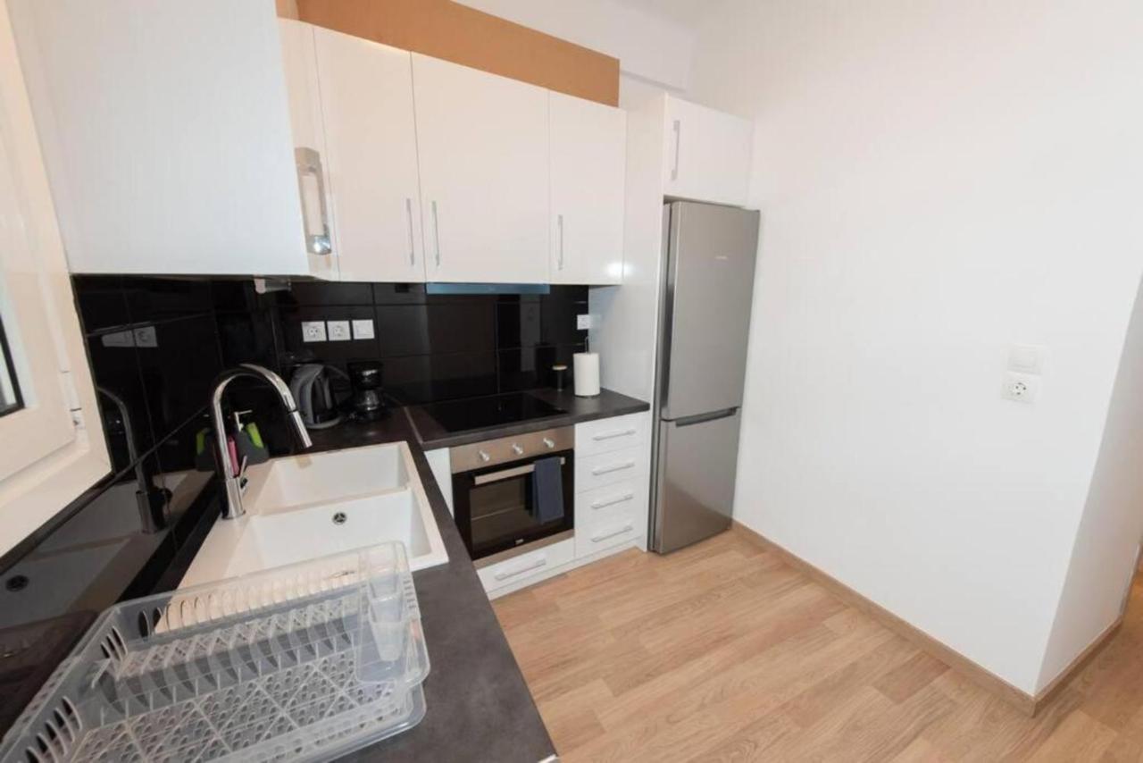Spacious Flat 10min From Subway Stations Athens